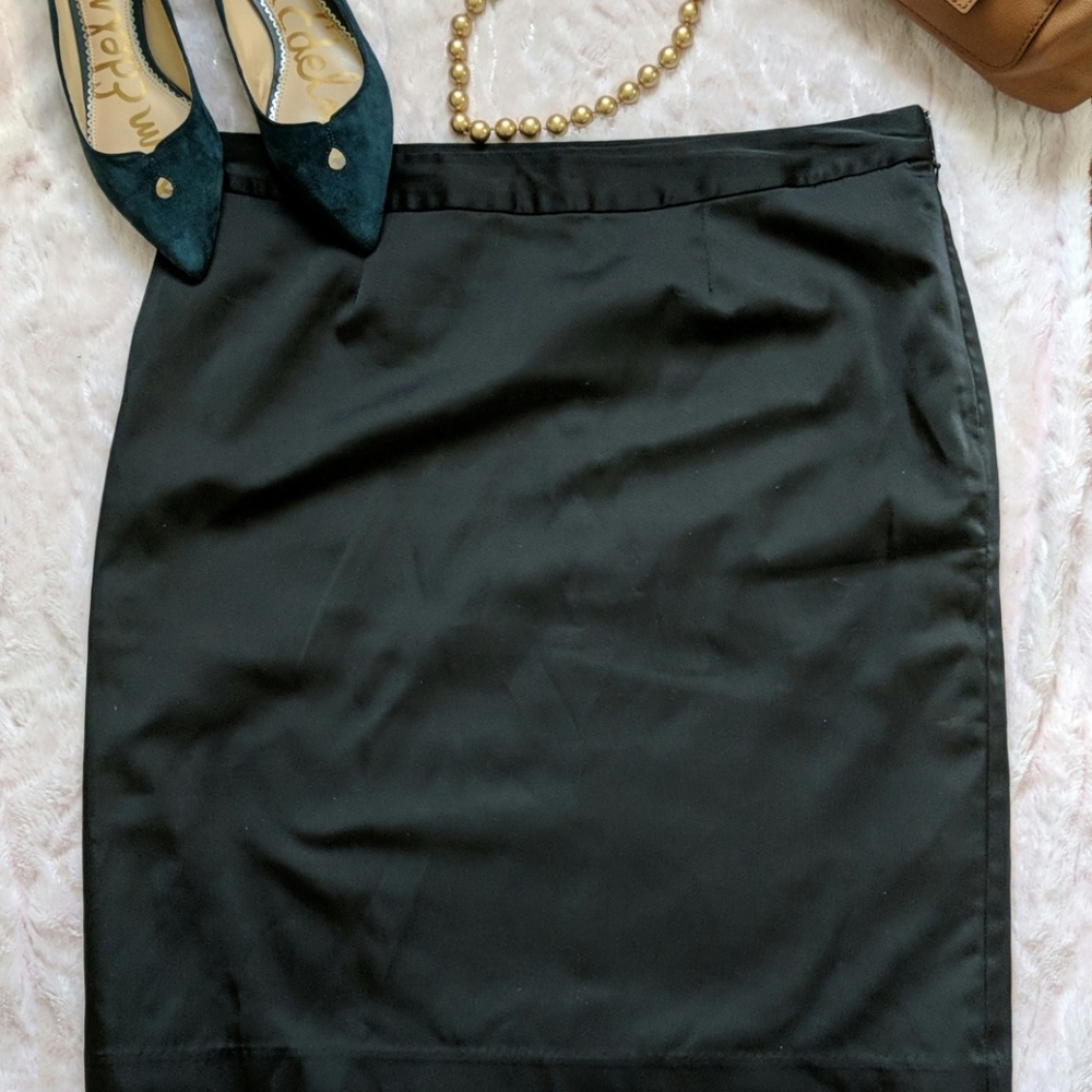 Black pencil skirt
